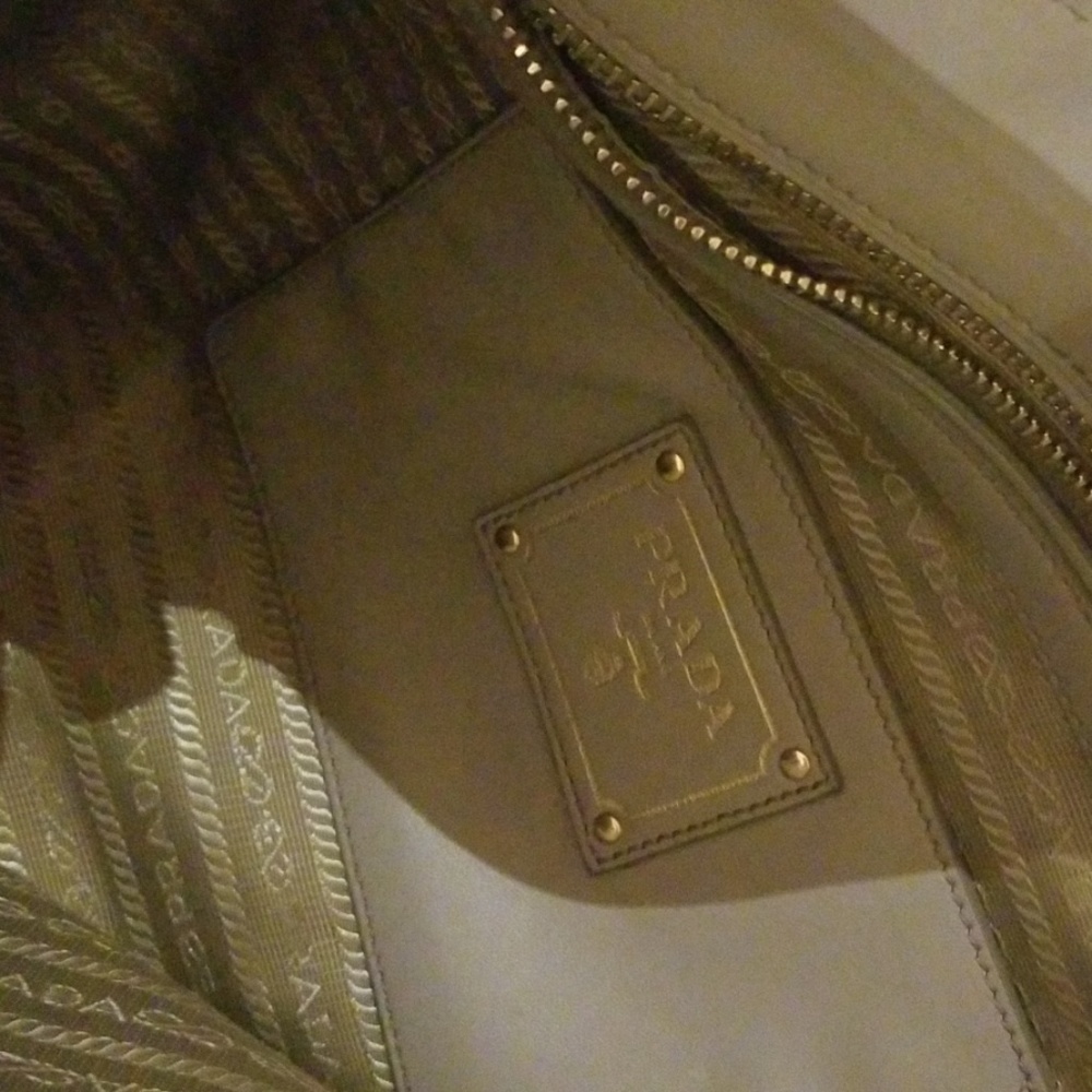 🇮🇹Prada bag - Picture 3 of 8